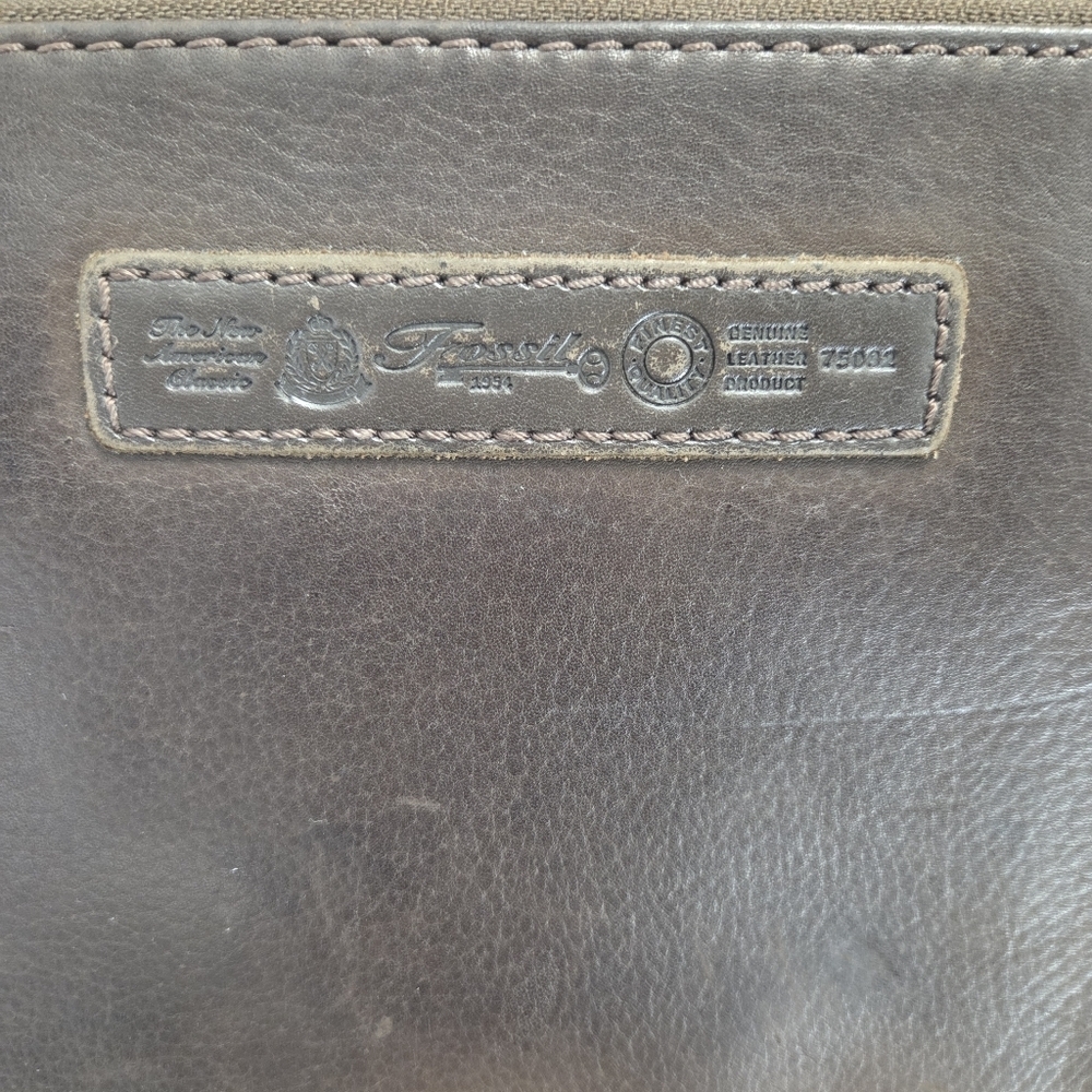 Vintage Y2K Fossil New American Classic Key Brown Leather Crossbody Purse Bag - Picture 7 of 16